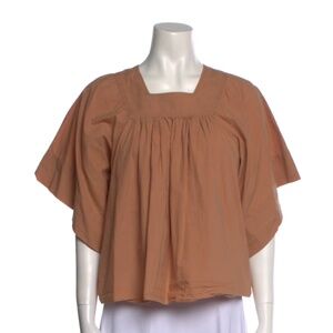 DÔEN Square Neckline Short Sleeve Crop Top